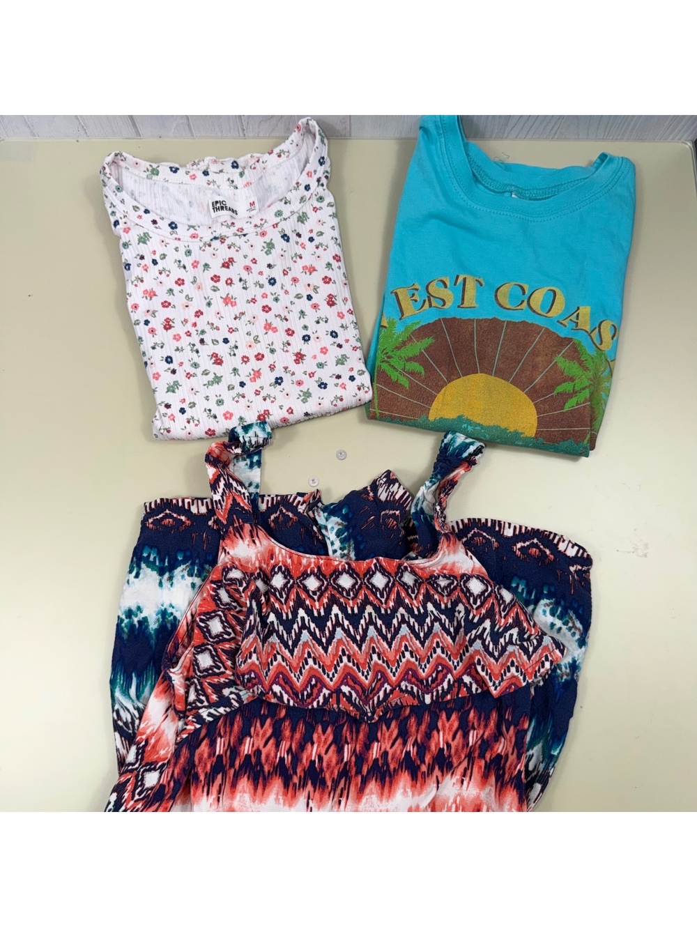 Girls Medium 3 Piece Summer Clothing Lot